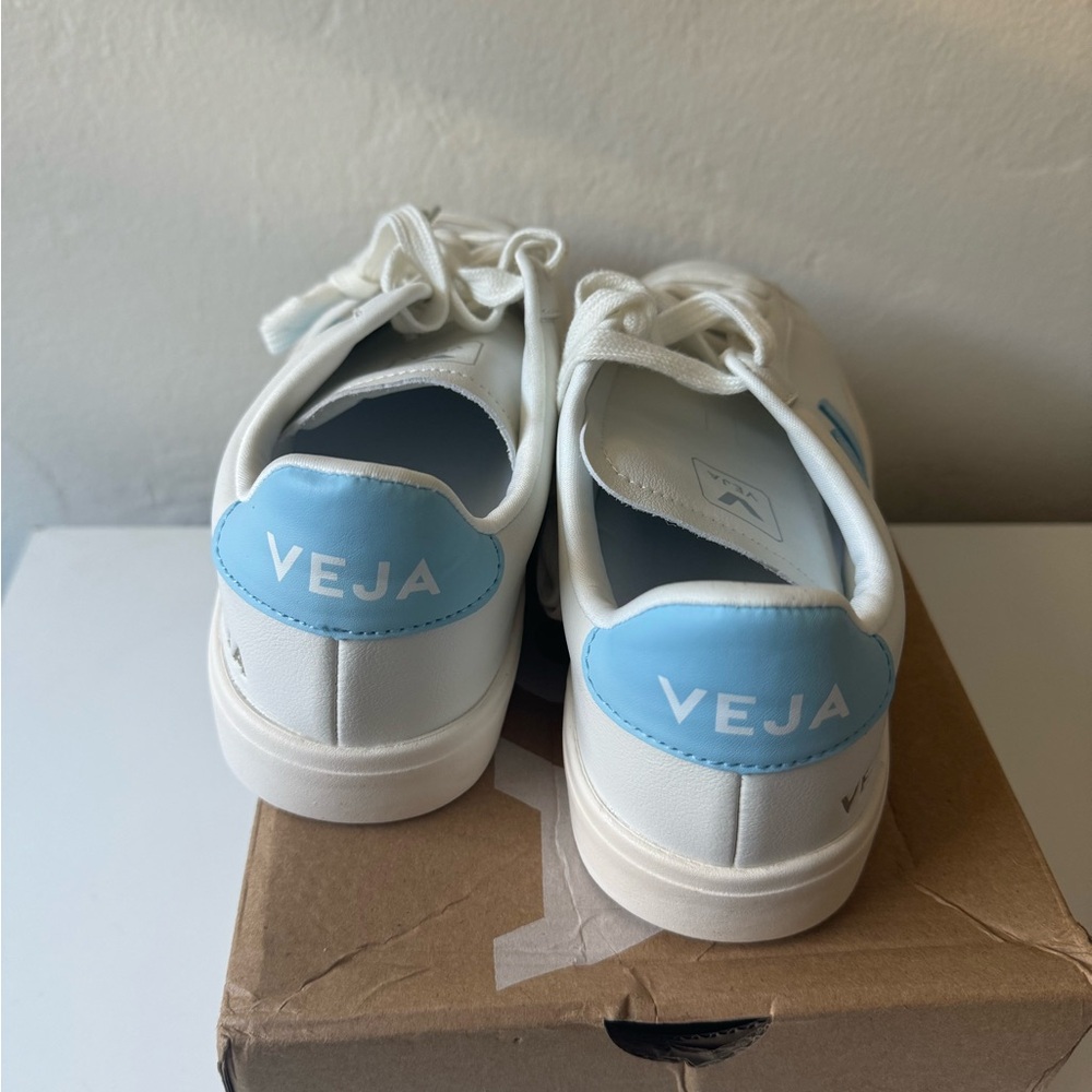 Veja Campo Leather Sneakers Women size 8 - Picture 4 of 6